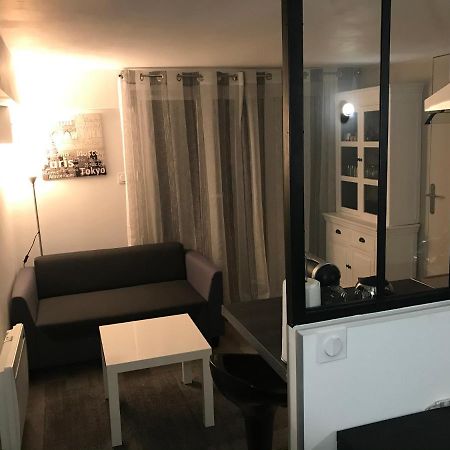 Joli Studio/T1 Rennes Kültér fotó